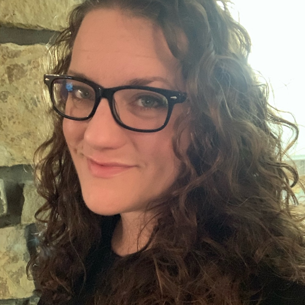Meet your Posher, Marci